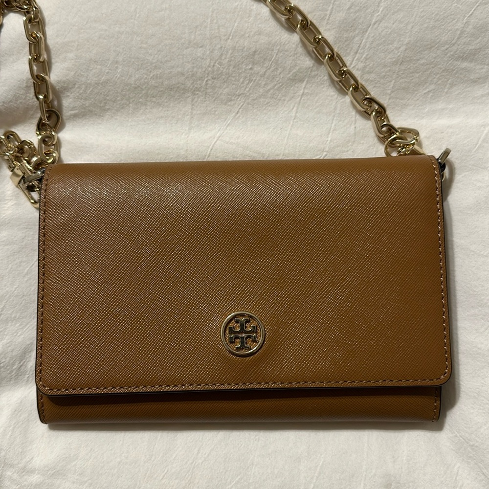 Tory burch brown with gold chain